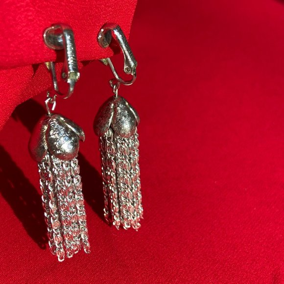 Sarah Coventry Silver Tone Chain Tassel Dangle Clip-On Earrings - Picture 4 of 6